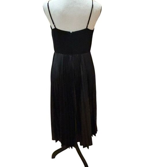 Halston Black A-Line Midi-Dress Spaghetti Strap Pleated Skirt Women Size 6 NWT - Picture 6 of 13